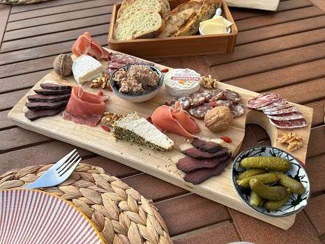 Planche charcuterie et fromages